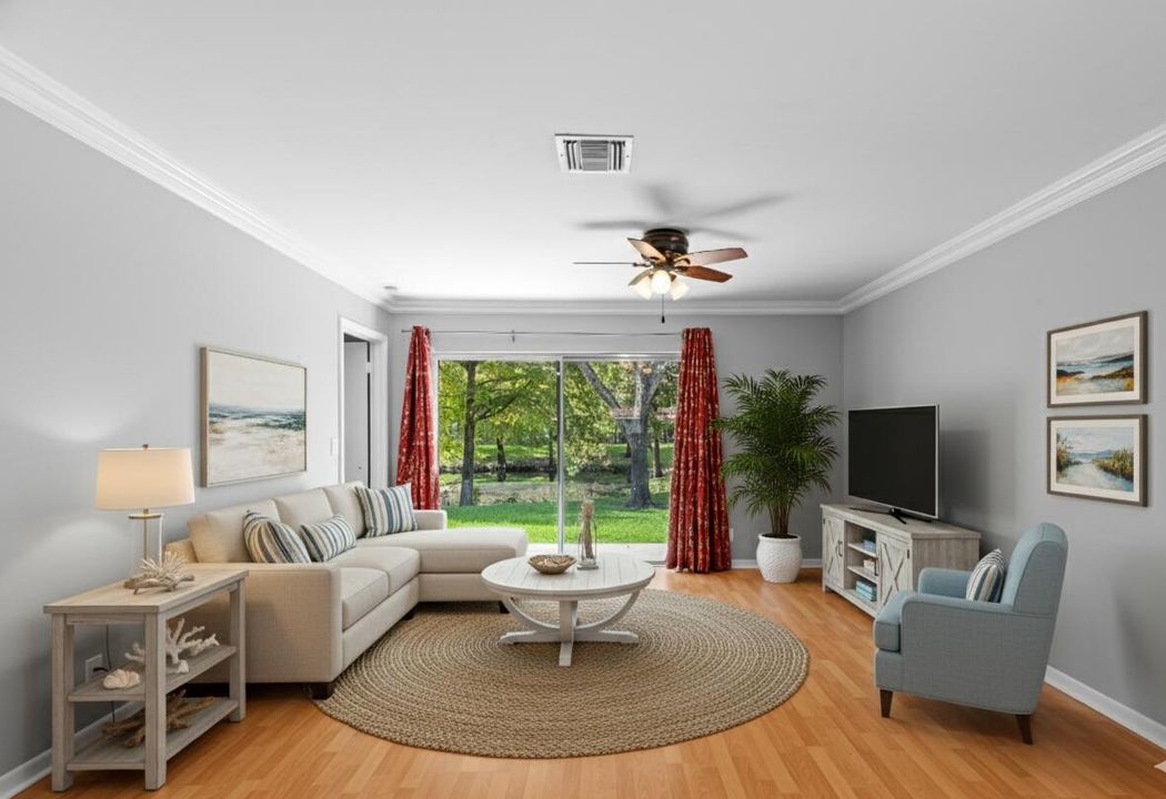 На продажу: $325,000 (2 спален, 2 ванн, 1092 Квадратных фут)