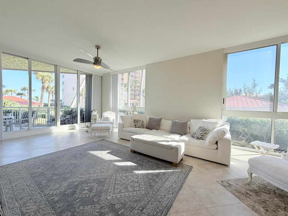 For Sale: $875,000 (3 beds, 2 baths, 2151 Square Feet)