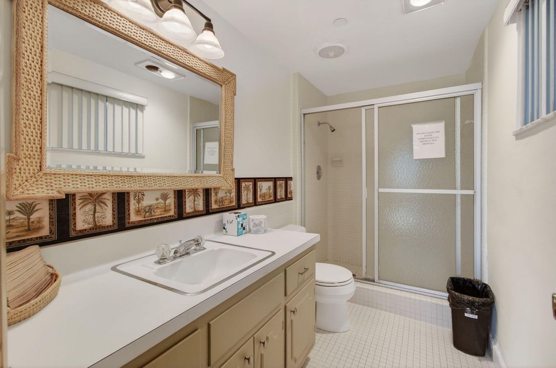 En Venta: $895,000 (2 camas, 2 baños, 1045 Pies cuadrados)