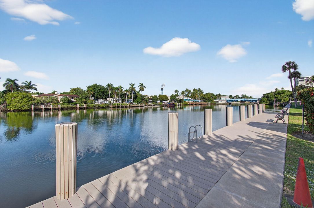 En Venta: $895,000 (2 camas, 2 baños, 1045 Pies cuadrados)