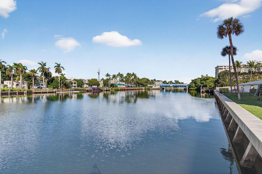 En Venta: $895,000 (2 camas, 2 baños, 1045 Pies cuadrados)