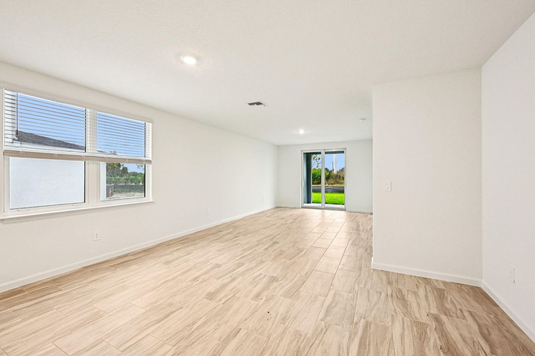 For Sale: $385,590 (3 beds, 2 baths, 1695 Square Feet)