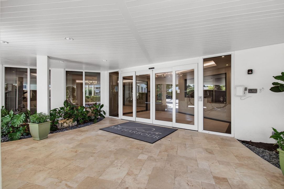 En Venta: $895,000 (2 camas, 2 baños, 1045 Pies cuadrados)