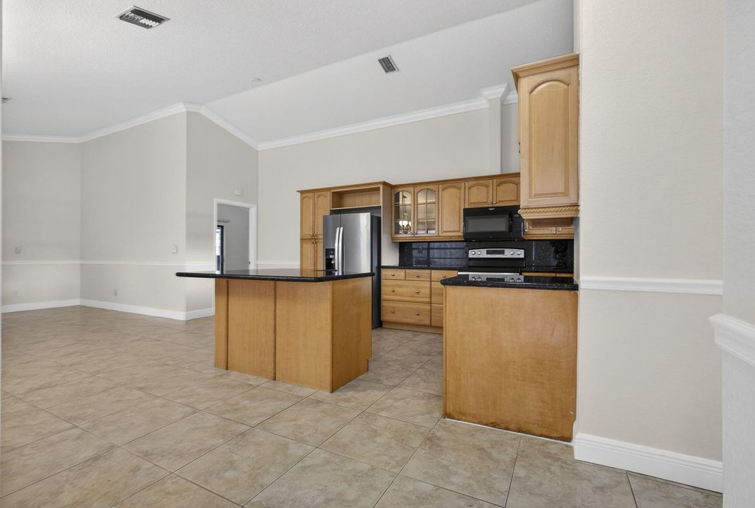 В аренду: $3,000 (4 спален, 2 ванн, 1638 Квадратных фут)