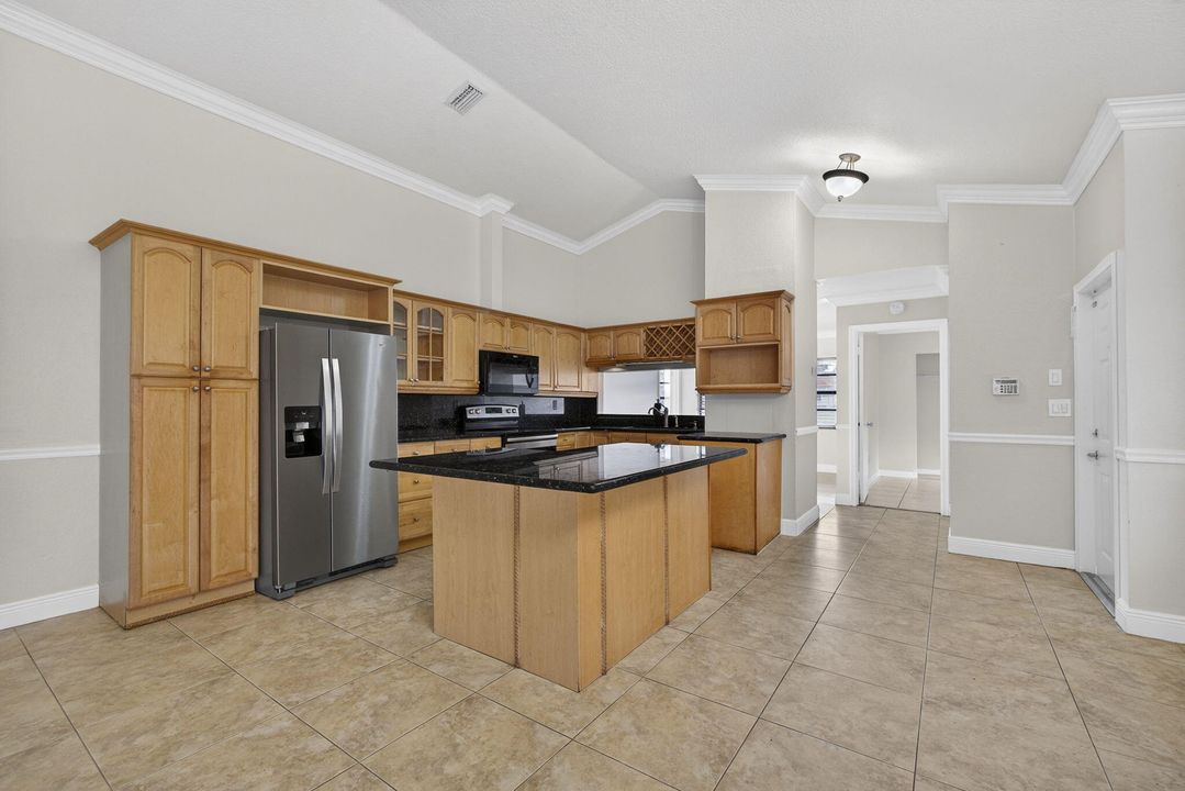 В аренду: $3,000 (4 спален, 2 ванн, 1638 Квадратных фут)