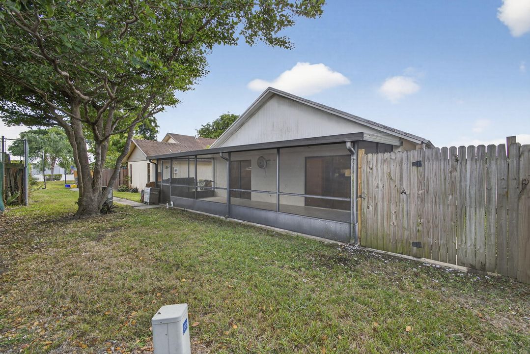 В аренду: $3,000 (4 спален, 2 ванн, 1638 Квадратных фут)