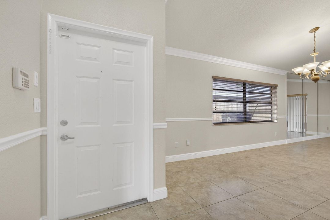 В аренду: $3,000 (4 спален, 2 ванн, 1638 Квадратных фут)