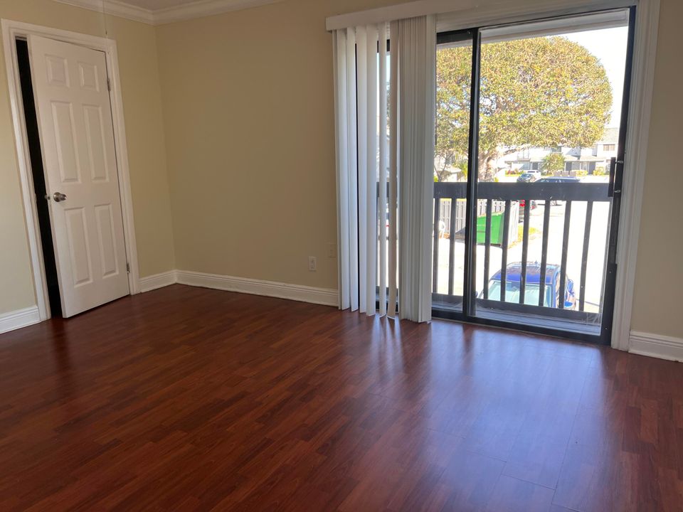 For Rent: $1,900 (2 beds, 2 baths, 1166 Square Feet)