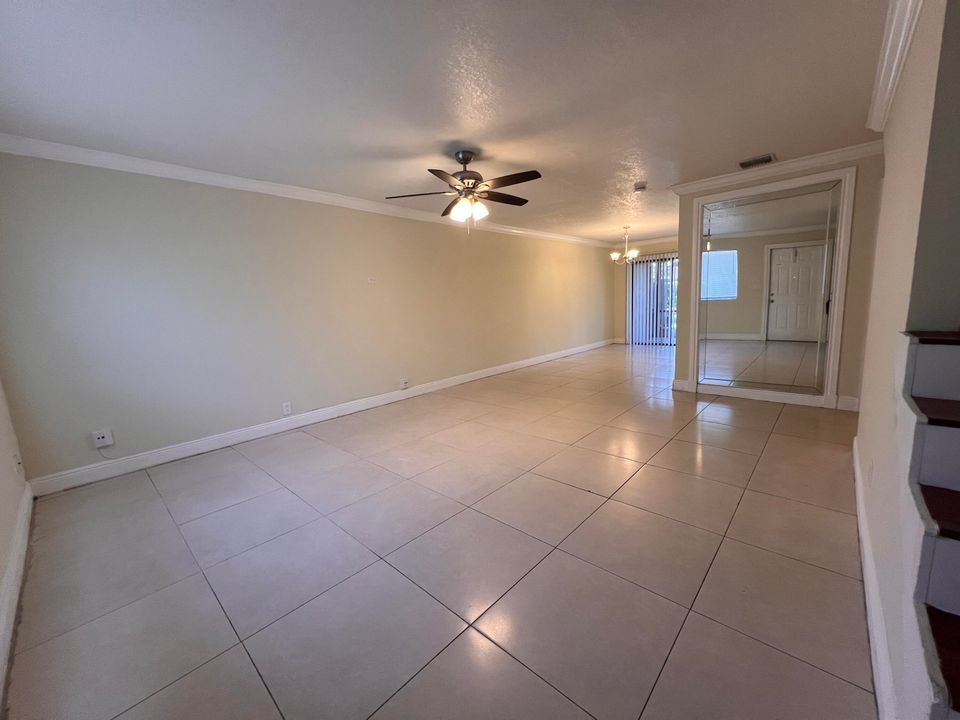 For Rent: $1,900 (2 beds, 2 baths, 1166 Square Feet)