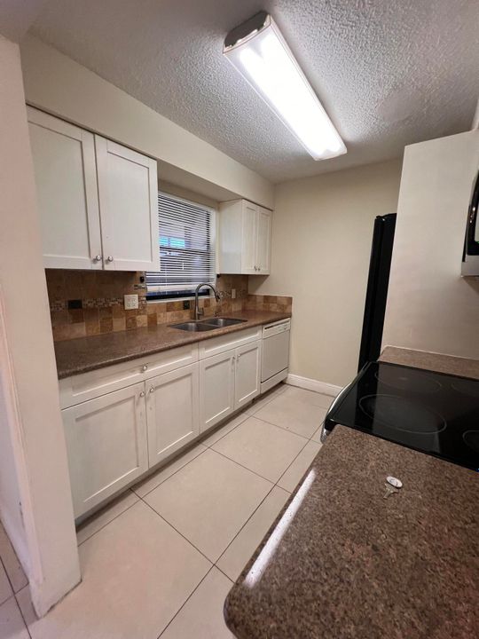 For Rent: $1,900 (2 beds, 2 baths, 1166 Square Feet)