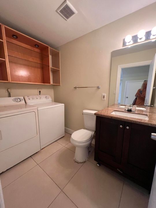 For Rent: $1,900 (2 beds, 2 baths, 1166 Square Feet)