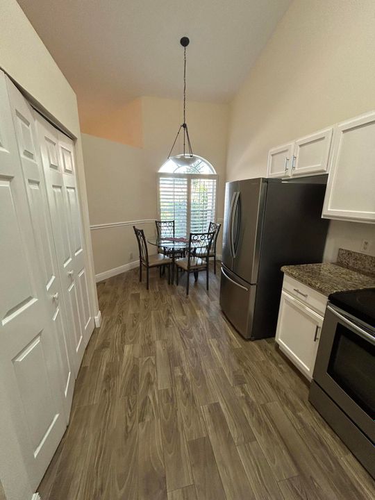 For Rent: $2,795 (2 beds, 2 baths, 1491 Square Feet)