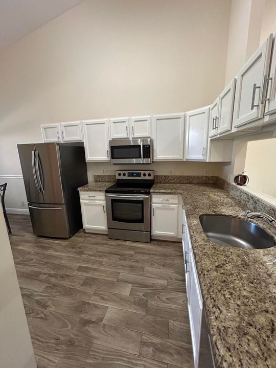 For Rent: $2,795 (2 beds, 2 baths, 1491 Square Feet)