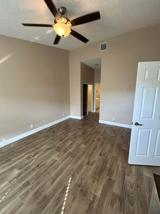 For Rent: $2,795 (2 beds, 2 baths, 1491 Square Feet)