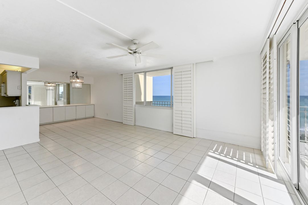 Active With Contract: $749,900 (2 beds, 2 baths, 1247 Square Feet)