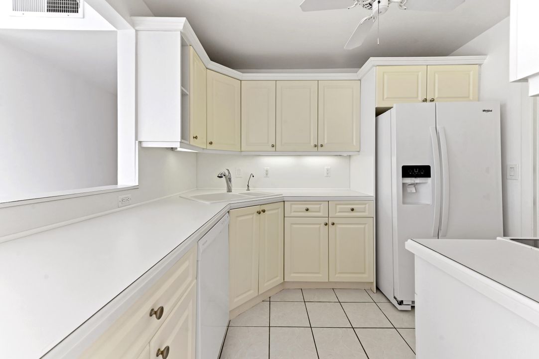 Active With Contract: $749,900 (2 beds, 2 baths, 1247 Square Feet)