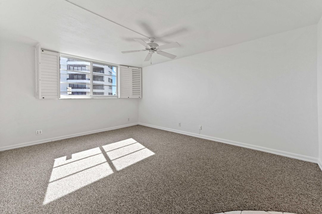 Active With Contract: $749,900 (2 beds, 2 baths, 1247 Square Feet)