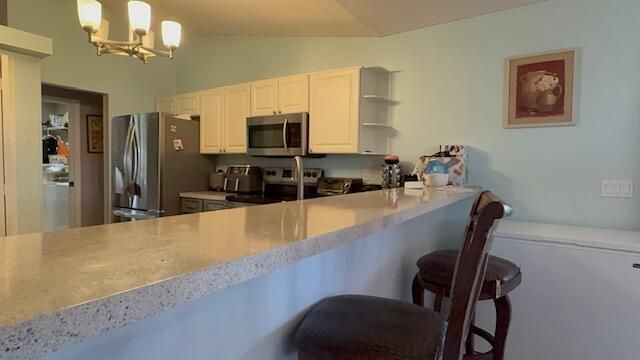 待售: $348,000 (3 贝兹, 2 浴室, 2076 平方英尺)