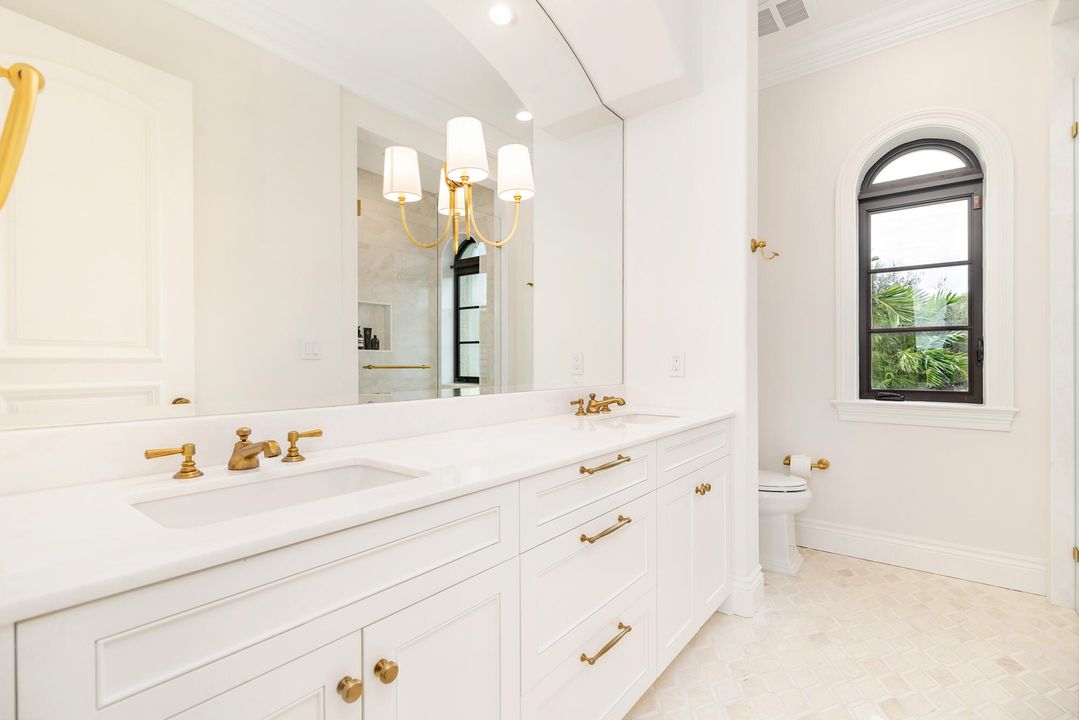 For Sale: $19,500,000 (6 beds, 8 baths, 8176 Square Feet)