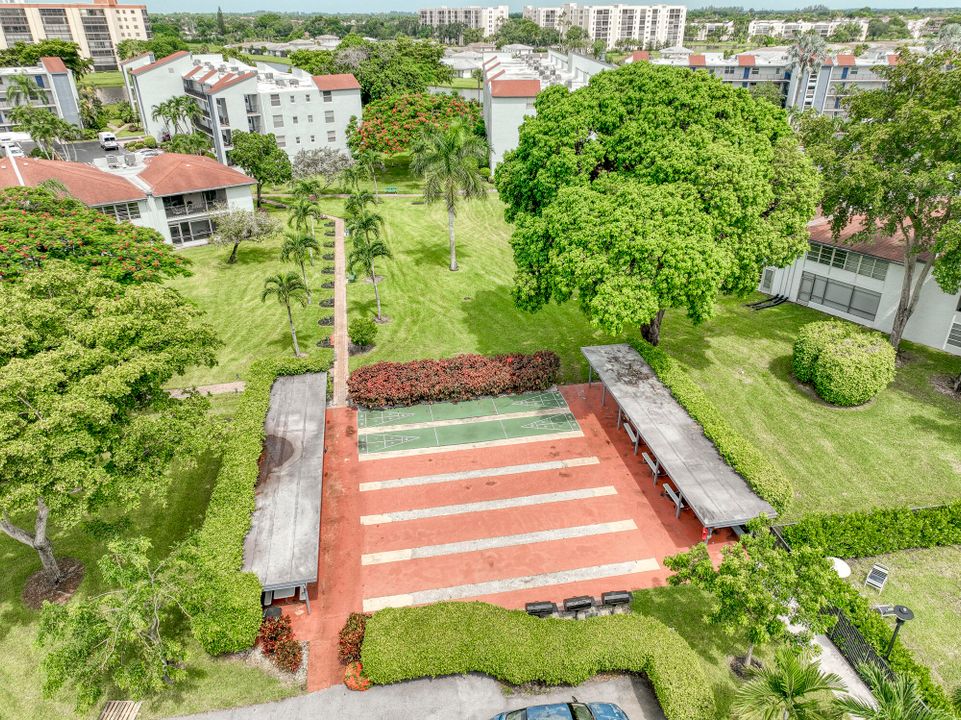 For Sale: $259,000 (2 beds, 2 baths, 1044 Square Feet)