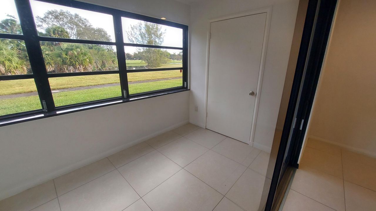 For Sale: $245,000 (2 beds, 2 baths, 1125 Square Feet)