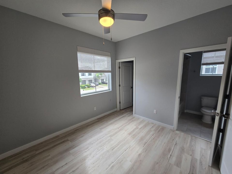 В аренду: $2,900 (3 спален, 2 ванн, 1314 Квадратных фут)