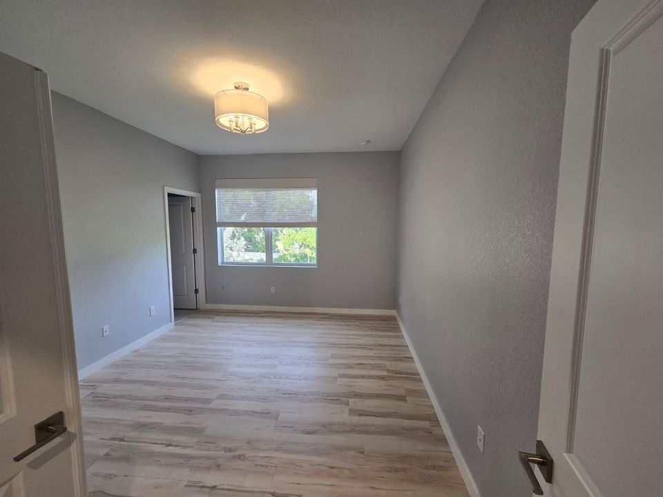 В аренду: $2,900 (3 спален, 2 ванн, 1314 Квадратных фут)