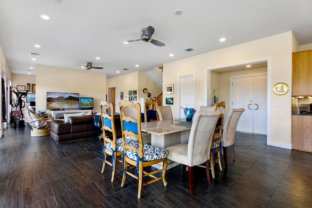 En Venta: $2,000,000 (3 camas, 3 baños, 2943 Pies cuadrados)