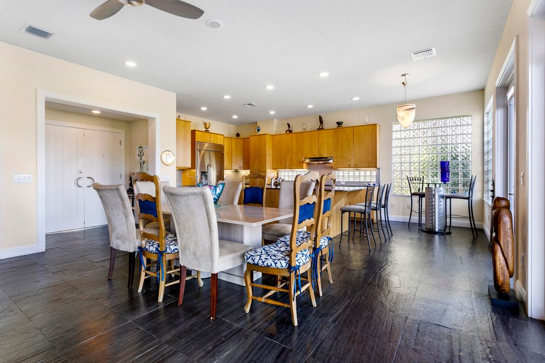 En Venta: $2,000,000 (3 camas, 3 baños, 2943 Pies cuadrados)