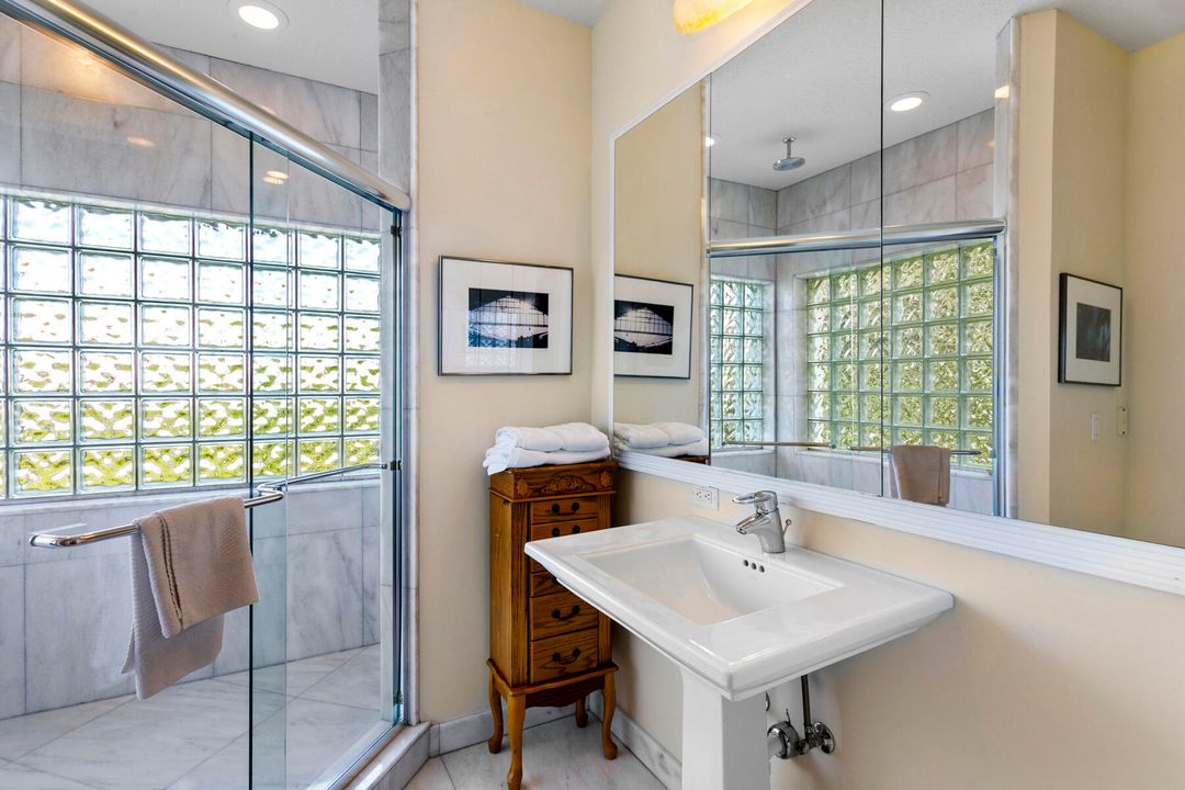 En Venta: $2,000,000 (3 camas, 3 baños, 2943 Pies cuadrados)