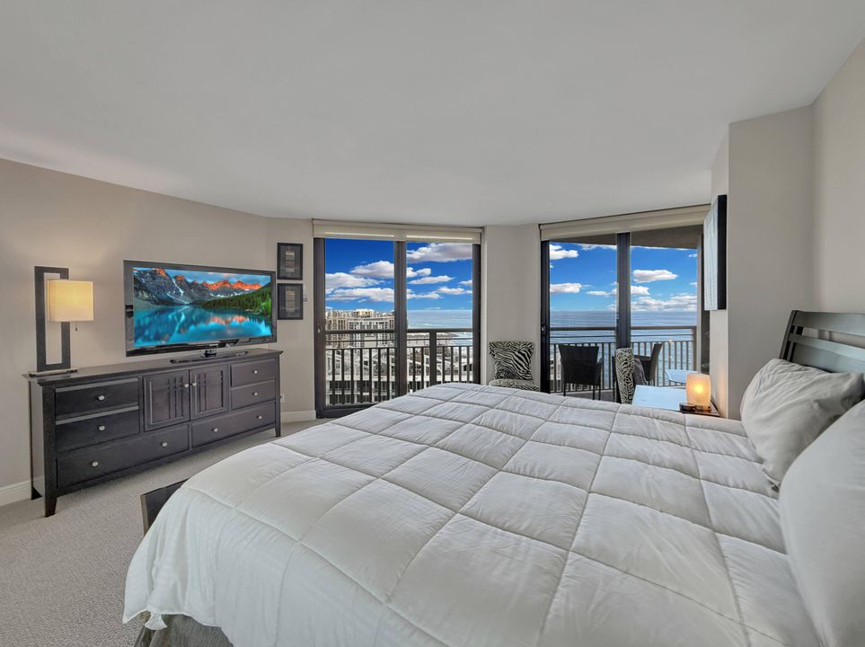 合同活跃: $7,500 (2 贝兹, 2 浴室, 1589 平方英尺)