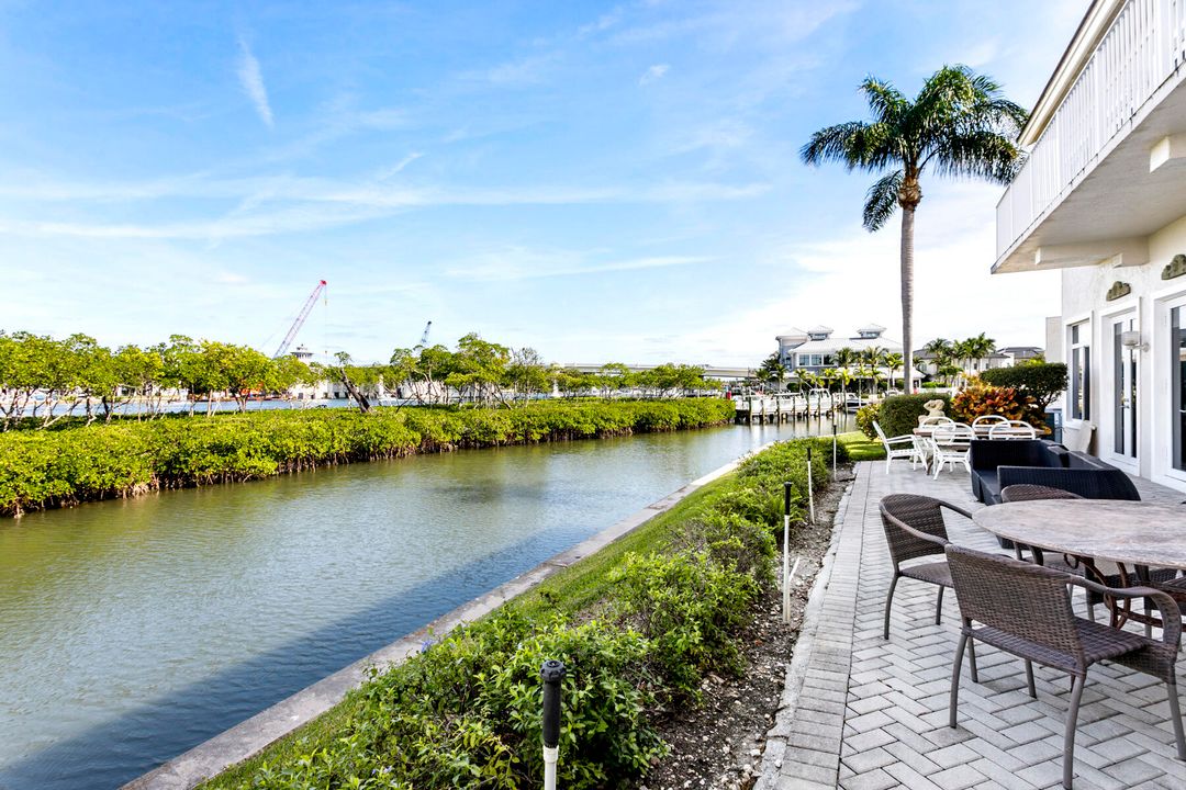 En Venta: $2,000,000 (3 camas, 3 baños, 2943 Pies cuadrados)