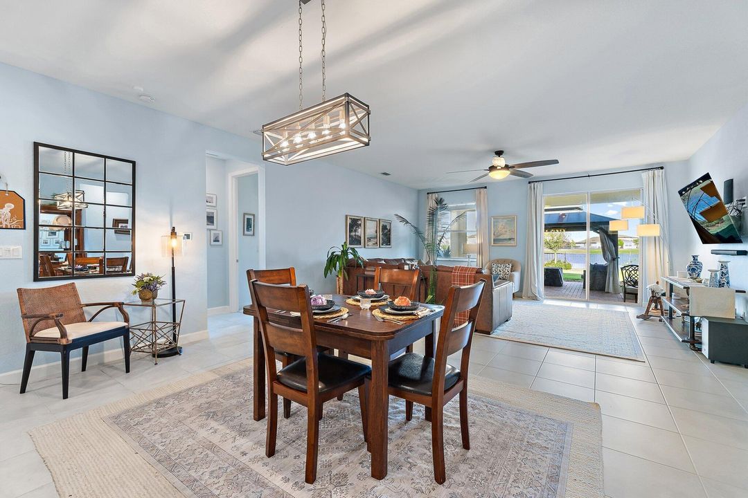 待售: $464,900 (4 贝兹, 2 浴室, 2240 平方英尺)