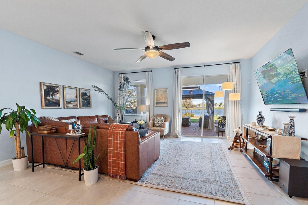 待售: $464,900 (4 贝兹, 2 浴室, 2240 平方英尺)