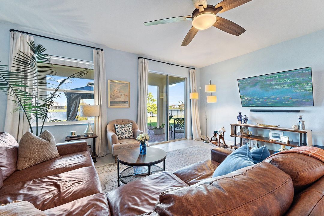 待售: $464,900 (4 贝兹, 2 浴室, 2240 平方英尺)