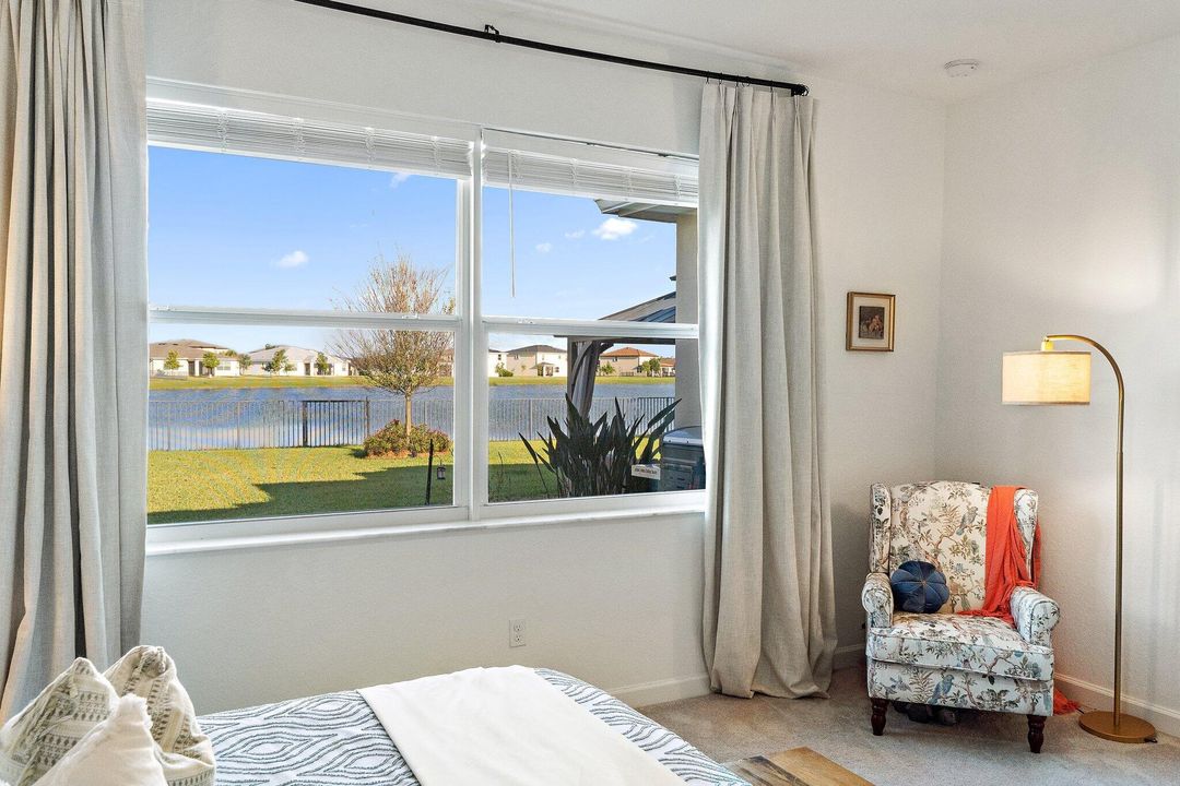 待售: $464,900 (4 贝兹, 2 浴室, 2240 平方英尺)