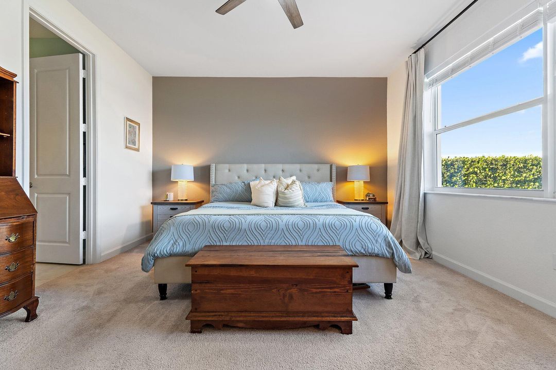 待售: $464,900 (4 贝兹, 2 浴室, 2240 平方英尺)