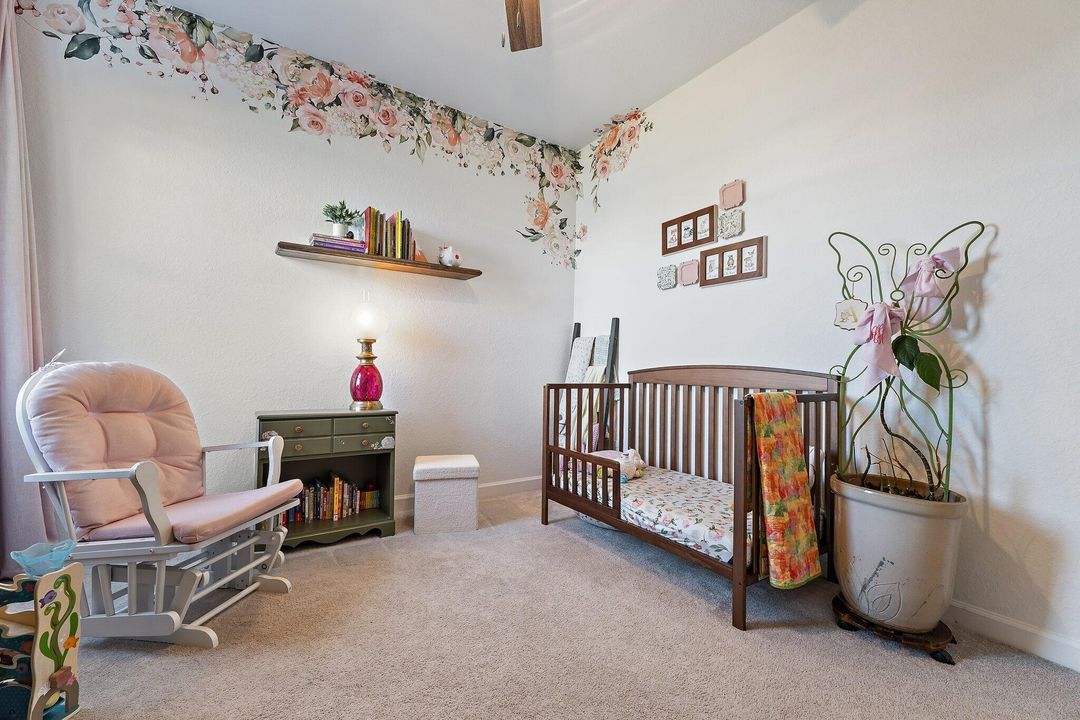 待售: $464,900 (4 贝兹, 2 浴室, 2240 平方英尺)