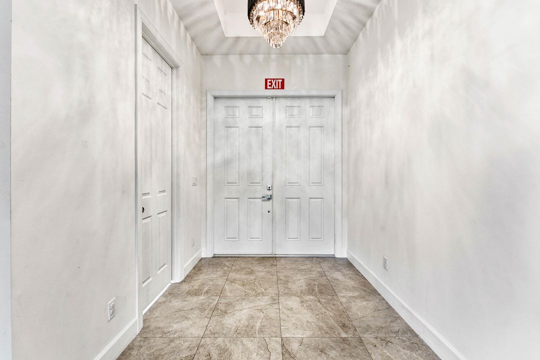 待售: $550,000 (3 贝兹, 2 浴室, 2335 平方英尺)