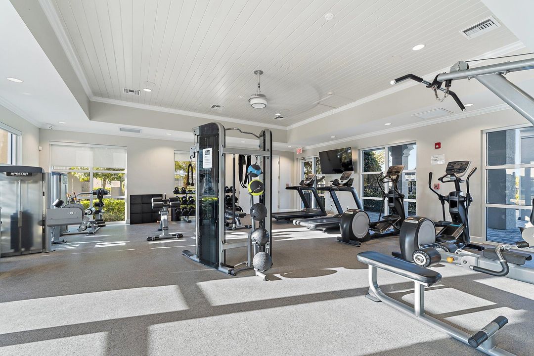 待售: $464,900 (4 贝兹, 2 浴室, 2240 平方英尺)