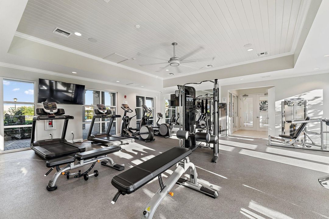 待售: $464,900 (4 贝兹, 2 浴室, 2240 平方英尺)