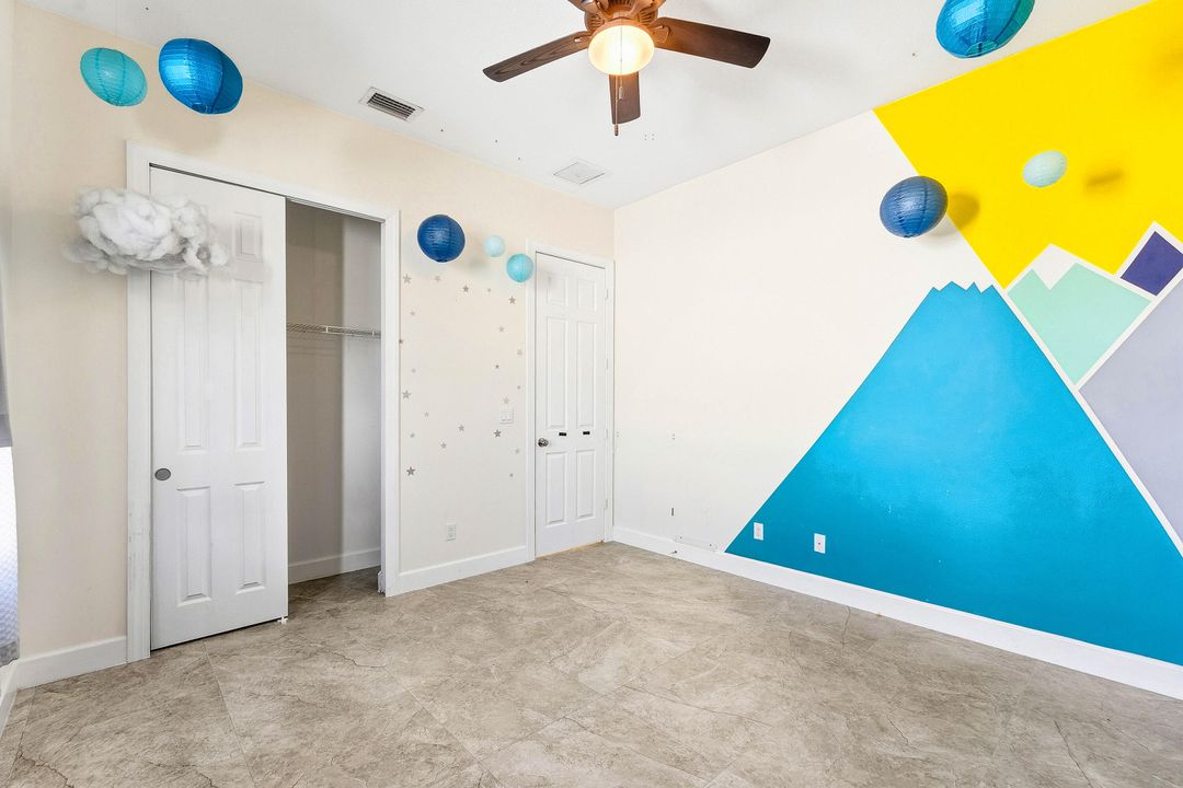 待售: $550,000 (3 贝兹, 2 浴室, 2335 平方英尺)