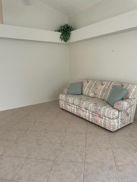 合同活跃: $350,000 (3 贝兹, 2 浴室, 1488 平方英尺)