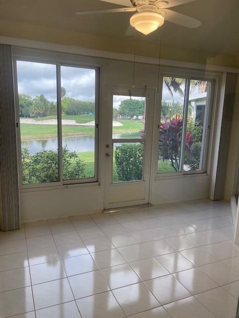 合同活跃: $350,000 (3 贝兹, 2 浴室, 1488 平方英尺)