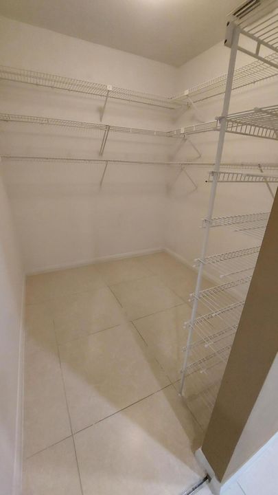 For Sale: $245,000 (2 beds, 2 baths, 1125 Square Feet)