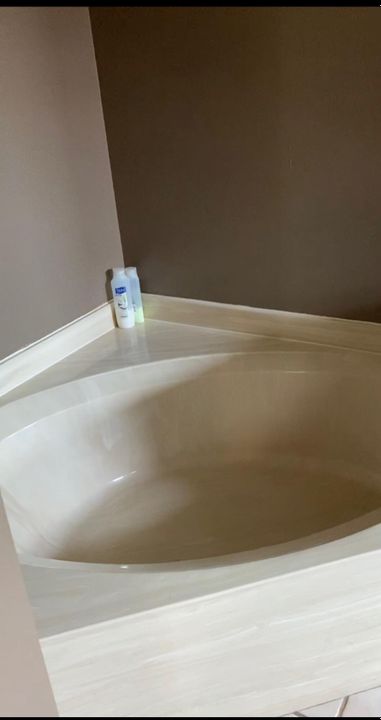 待售: $348,000 (3 贝兹, 2 浴室, 2076 平方英尺)