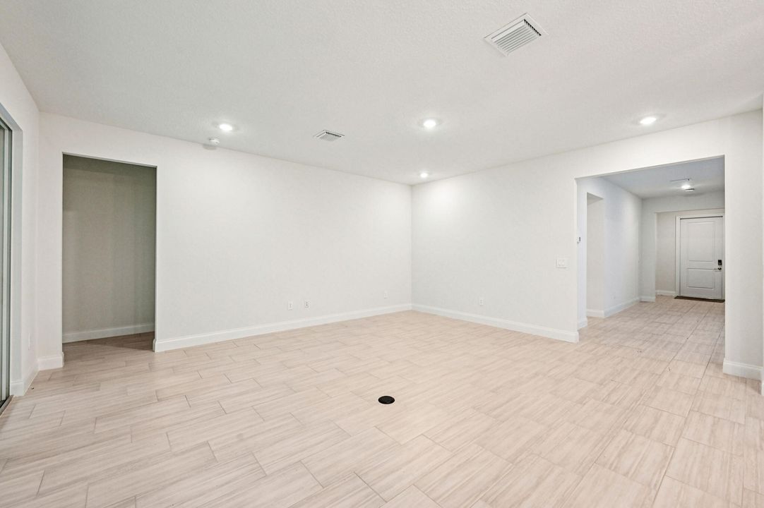 待售: $509,942 (4 贝兹, 3 浴室, 2493 平方英尺)