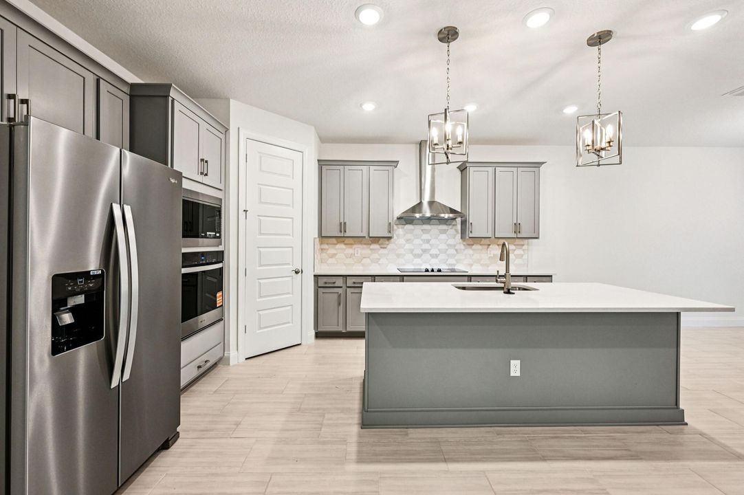 待售: $509,942 (4 贝兹, 3 浴室, 2493 平方英尺)