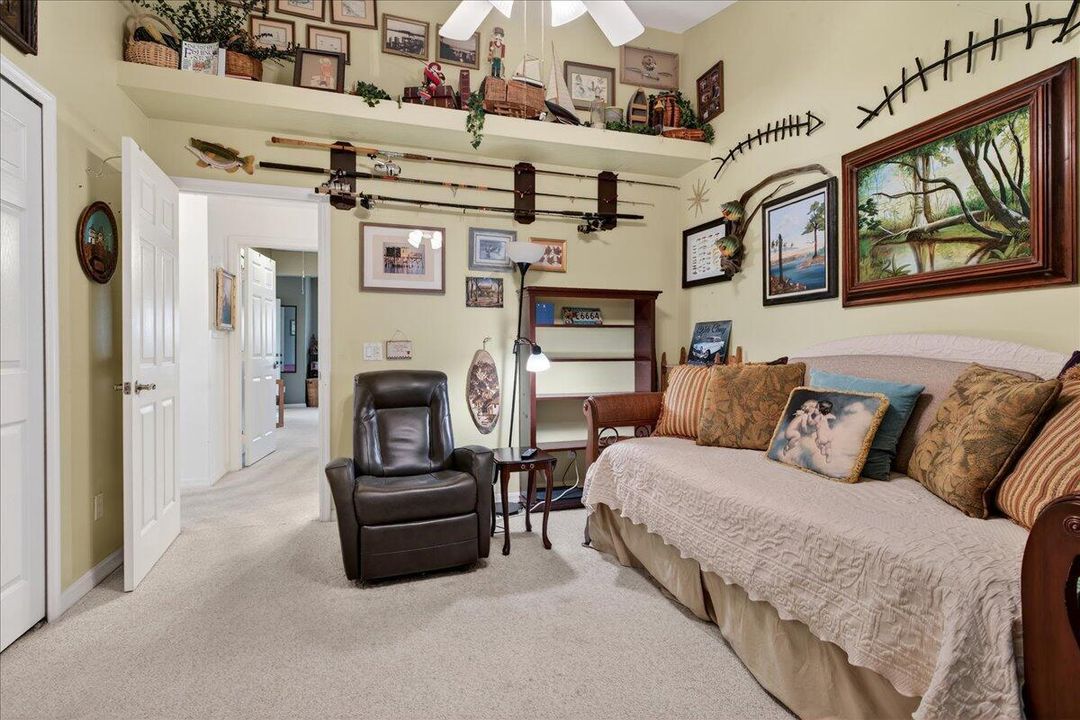 待售: $210,000 (2 贝兹, 2 浴室, 1135 平方英尺)