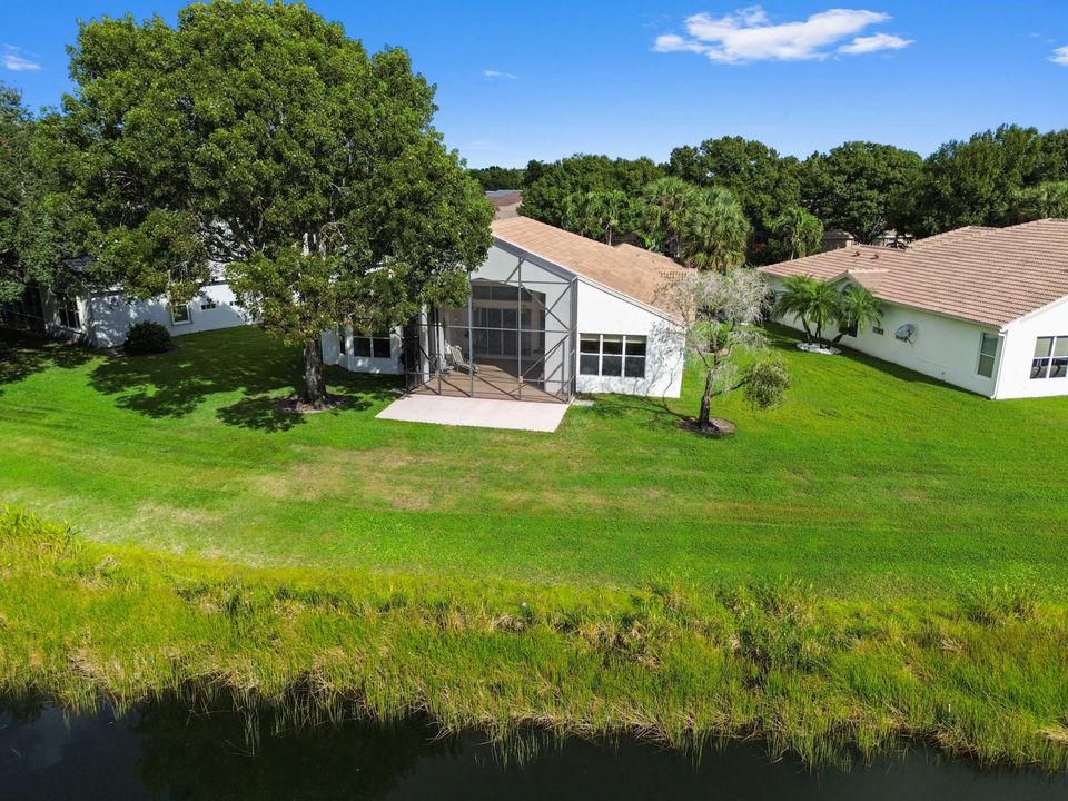 For Sale: $699,000 (3 beds, 2 baths, 2616 Square Feet)